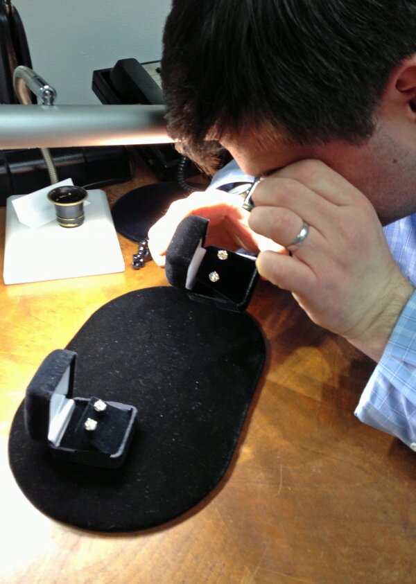 GemsAround's tweet photo. Diamond stud earrings never go out of style.  #Diamonds #studearrings #GemsAround http://t.co/YXEn82XccL