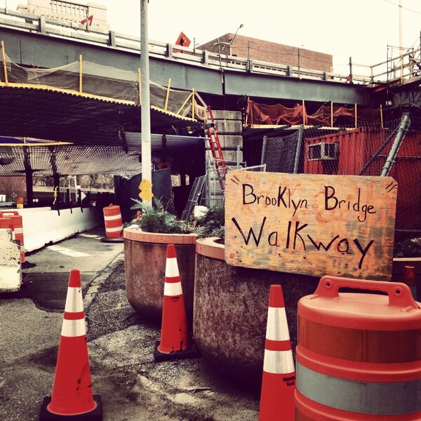 KLam604's tweet image. Not-so-celebrated entry to the Brooklyn Bridge walkway #wayfindingfail #brooklynbridge #nyc