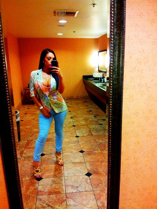 bathroom flow" http://t.co/9azjH20axL