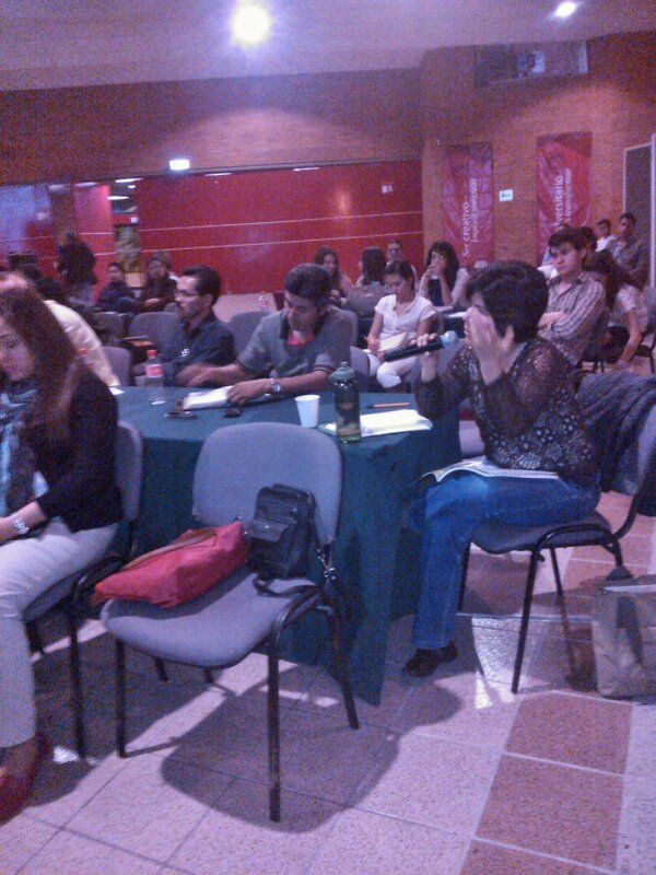 LeonObserva's tweet image. Cuestionamientos por parte de la audiencia de las metodologías académicas  #LeonMetropolitano