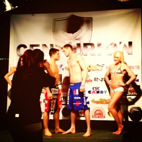 gastonreyno's tweet photo. Go @DaddyLongLegs55 and Trisha tomorrow! Very excited to see you guys! #weightin #oooeeeiii http://t.co/zq0C2LqOZd