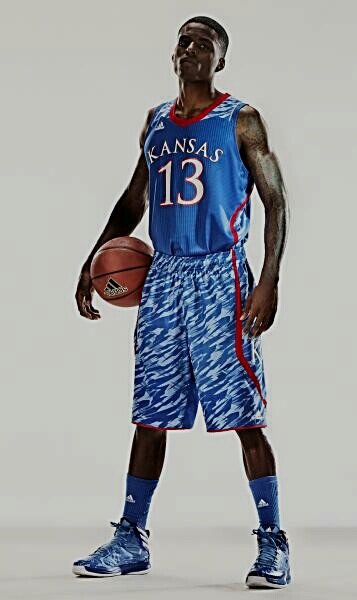 ScottieLee's tweet photo. Diggin the March Madness uniforms adidas made for KU this year http://t.co/jdFOwt3GP6