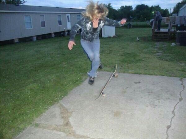 EvermanCourtney's tweet photo. I'm so bored http://t.co/urD4uAWmC1