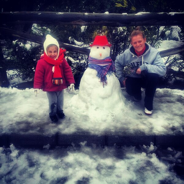 89ivi's tweet photo. ke dia de nieve mas way con nuestro muñeco llamado ataulfo @celilla87 @89ivi http://t.co/HFDGQIZr4e