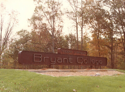BuildingBryant's tweet image. PHOTO OF THE DAY- THE ORIGINAL CAMPUS SIGN