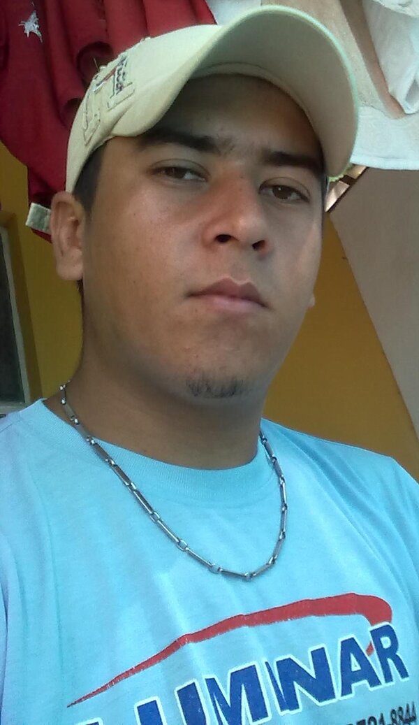 natanailson2's tweet photo. Não busco nem quero ser melhor que os outros... Busco apenas ser melhor do que eu era ontem!!! http://t.co/aWTM5JJsel