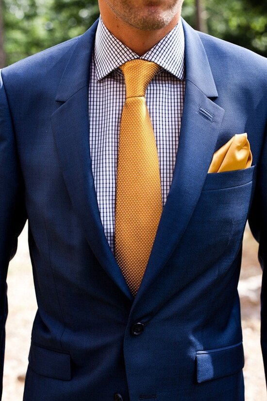How many of you like a yellow tie and yellow pocket square ?
