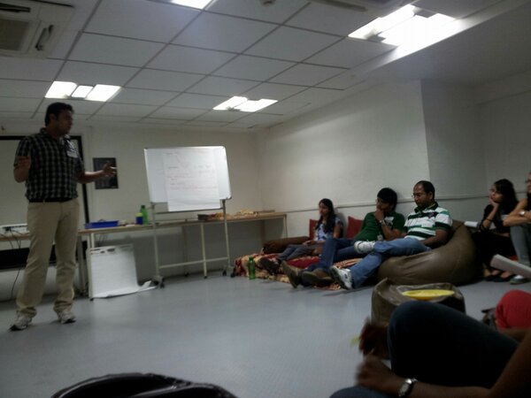 dhavaldoshi's tweet photo. Interesting ideas being pitched @inpunejam for #gsj13 http://t.co/S9ry3eXILN