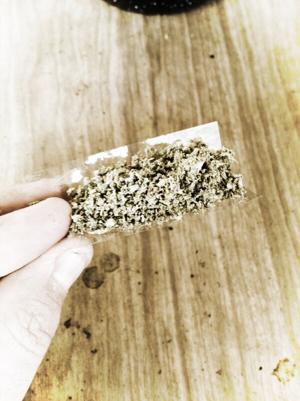 mrorangeshaded's tweet image. Lets smash a clear doob together 

#burnone 
#clearstyle