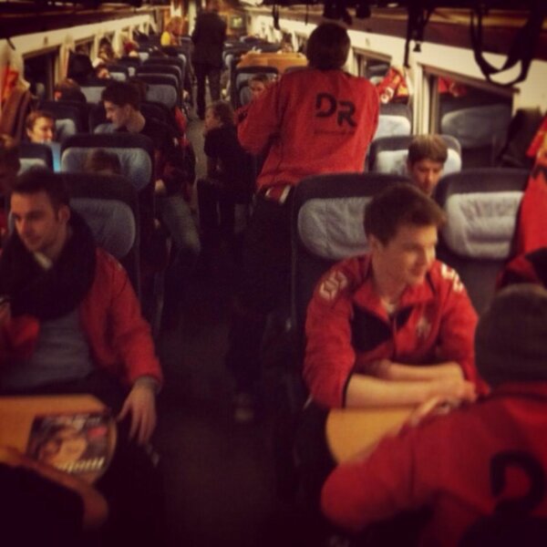 Mission Buddha gestartet. Unsere Jungs sind auf dem Weg nach Chemnitz. ALLEZ ROT WEISS