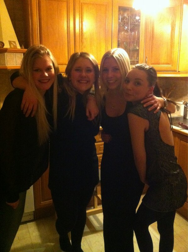 evelinajorhag's tweet photo. 🎉 http://t.co/zw2EARpmEz