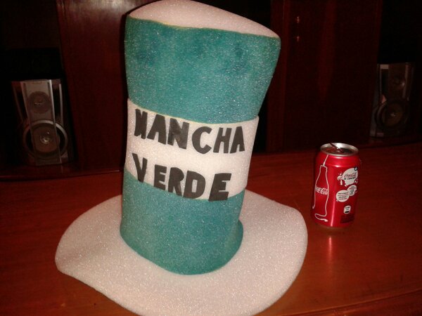 Sombrero de la mancha en venta. Solo hay 40 y son para manhana. Contacto a mi dm <a href="/CECR2013/">_LovinLife_</a> <a href="/ManchaVerde2013/">Mancha Verde</a> RT