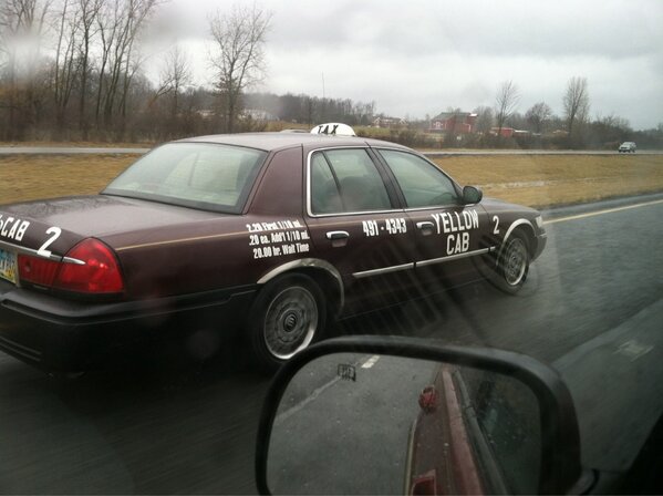 MEinCLE's tweet image. #YellowCab? I think not! Get it together. #WrongColor #Imposter #BrownPinstripeCabCompany #CantTrustThem