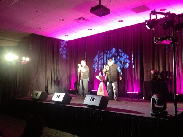 DancingEagle108's tweet image. James and Ernie Comedy crackin jokes tearing the crowd to pieces. 😆#NativeComedy #SoldOut