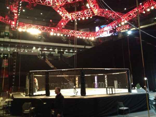 ufc's tweet photo. Two words -- fight day! #FUELTV8 http://t.co/XlCkqUqT9d
