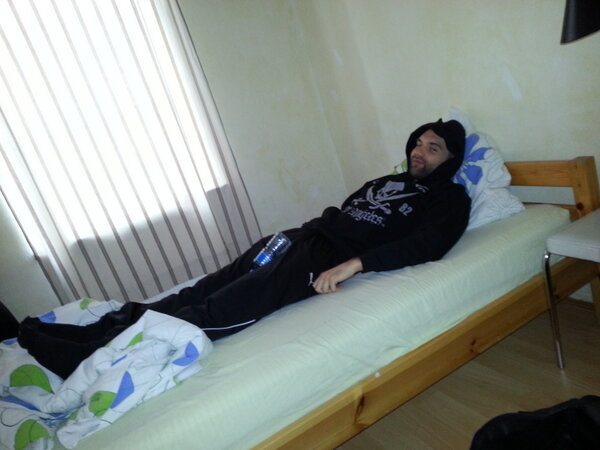 Neaera's tweet image. RT @impericon_de Fit hoch 1000!!! Hahahaha #neaera #takeover #hille #waterbottleplacementdeluxe