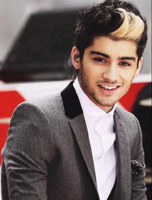 sunna_cool's tweet photo. So cute"best"ZYAN MALIK http://t.co/TInzpm4Kqe