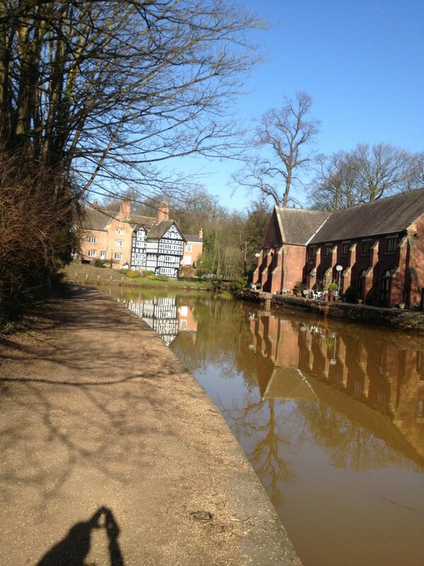 It's a beautiful day, good morning everyone. Worsley looks stunning. Open today 10 to 4 &amp; Sunday 11 to 3.