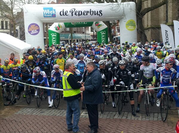 Leuk, mee in een volgauto Ster van Zwolle!