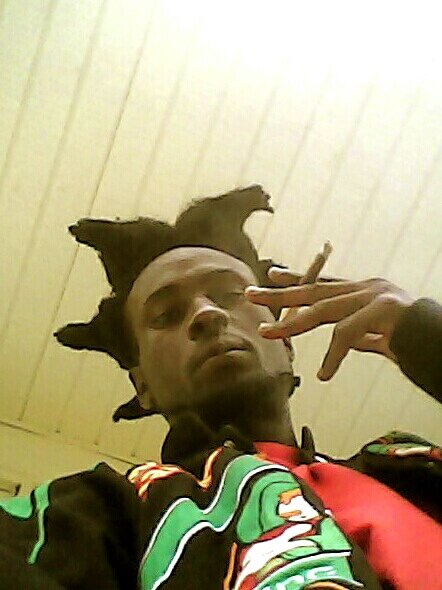takeoff894's tweet photo. DOPE BOY STATUS PROFILE LOW...LAYIN N DA TRAP WIT MY NIGGAS GETTINNN BLOWWWWED.. UP BUMBIN DAT BABYJ @BABYJ239HBE http://t.co/EanSxOTBTW