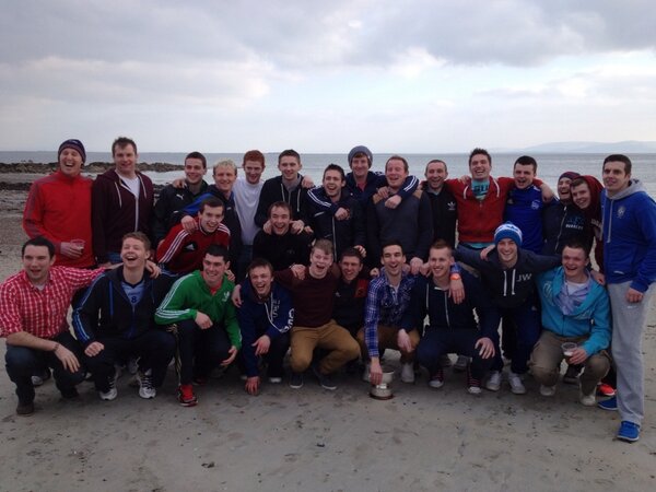 TommyDoyle91's tweet photo. @rickee11 @Smite17 @MurtFitzgerald @FergalBrennan @JamesLogue3 A day at the beach! #ryancupchamps http://t.co/IBQIFKQlWe