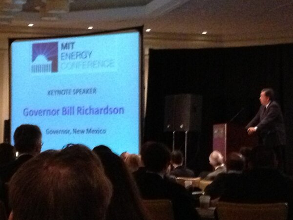Voliarzi's tweet photo. Gov. Bill Richardson @MITenergyconf speaks on importance of future convergence of science and energy policy @NYUEPIC http://t.co/N1mgstccIh