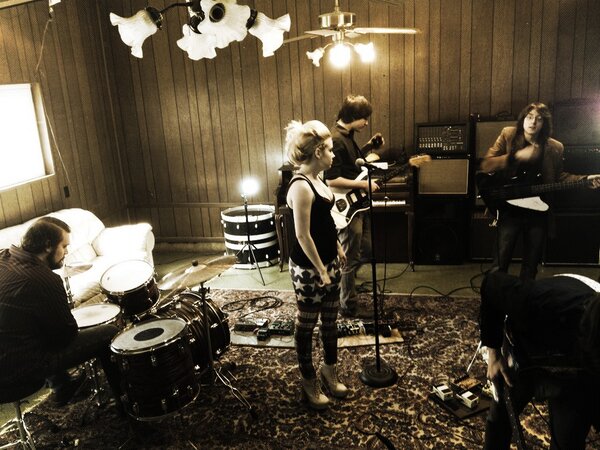 theB_machine's tweet image. Getting started! Mohawk-lions mane combo. #breakfastmachine #musicvideo