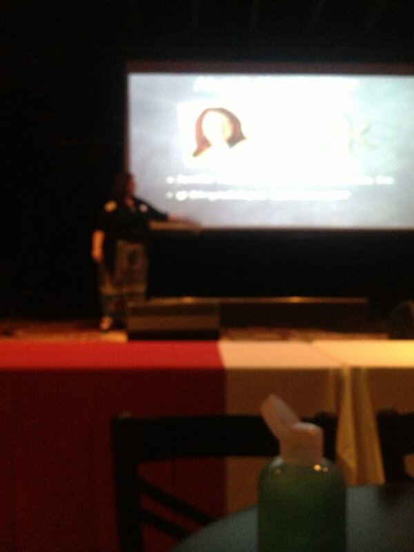 EscheInfluence's tweet photo. Lady business #AwesomeLNK @jennrosenblatt http://t.co/36Z8aKcHNV