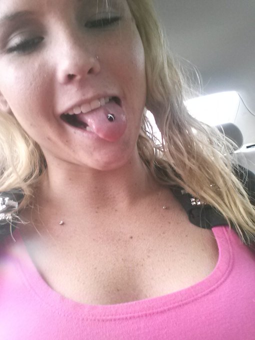 Watch kay 🐻 bear's leaked NSFW photo on TwXstars