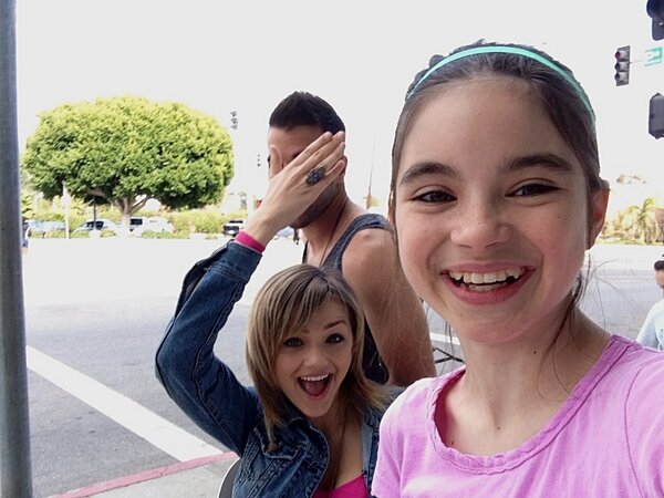 Breakfast today with Cleo <a href="/CleoBernstein/">Cleo Bernstein</a> at Lemonade! oh &amp; the mysterious Paul