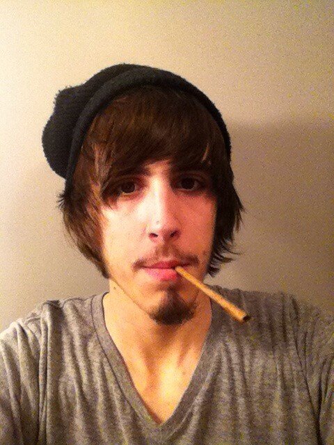 ChroniCommunity's tweet photo. @TheDiamondBaby #ShowMeYourHighFace http://t.co/0amPf4YXeY