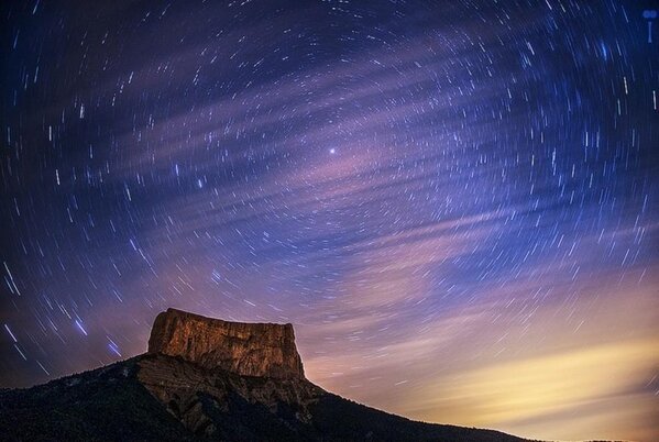 RyanNomados's tweet image. A long exposure of the Milky Way over the Mount Aiguille in the French Alps.