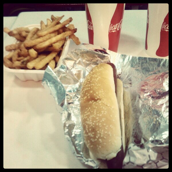 galbel92's tweet photo. 14:08 Exactamente la hora de comer http://t.co/hrD41K1dQF