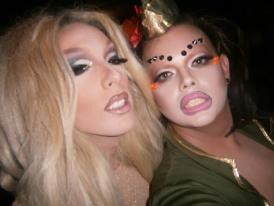 mollymorphine's tweet photo. The stunning @Alaska5000 in Melbourne #rolaskatox  #molaskatox #RuPaulsDragRace http://t.co/RV8kXztayQ