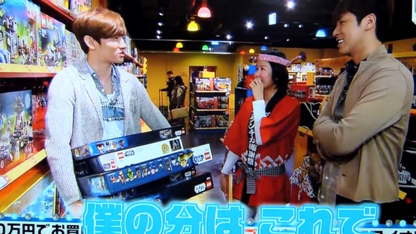 tv5yh's tweet photo. 25歳です。大事なのでもう一度言います。このレゴを大量に買い漁っているのは立派な25歳です。 http://t.co/JSMAzgy0X3