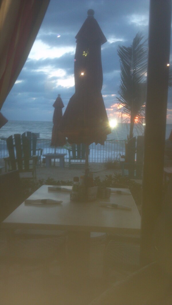 Last morning in Vero, Beach FL. Golden bears went 4-1 on the weekend. Makes for a great trip home.