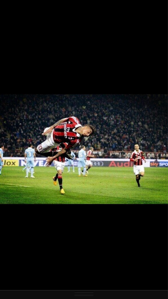 KPBofficial's tweet photo. Good morning...another 3 important points last night!!keep on going #ForzaMilan #Prince10  #flying http://t.co/KsD9vvm2Ey