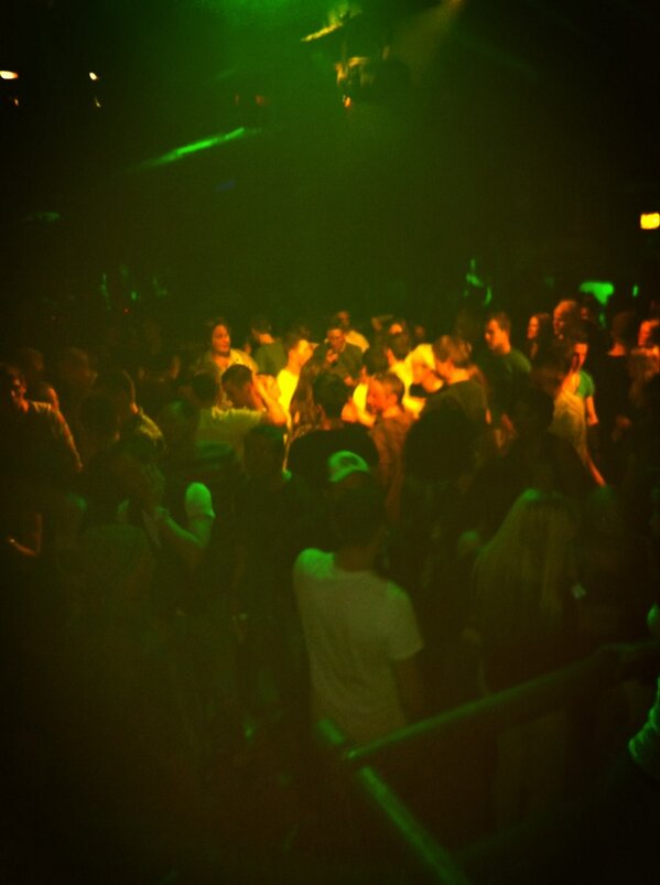 michele_benji's tweet photo. what a great night! #greatnight #bandits #djantoine http://t.co/orfZyuLCFT