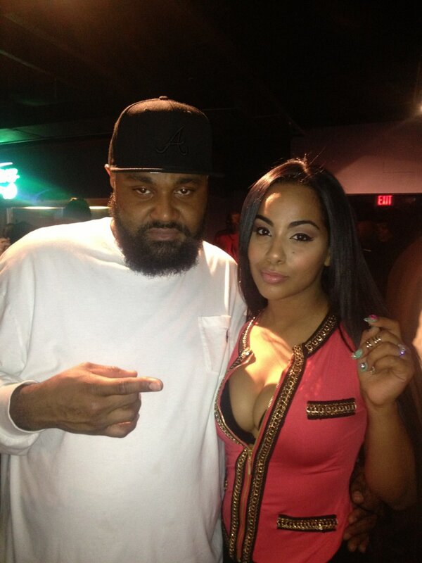 AyishaDiaz's tweet photo. 😀😀 “@AugBigHoss: #ShoutOut @AyishaDiaz for the love!!! #XSLive http://t.co/bnUumSaA4j”