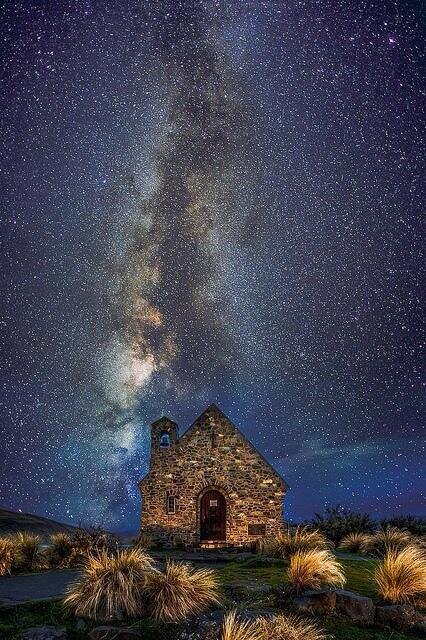 planetposts's tweet photo. The Milky Way, Canterbury, New Zealand. http://t.co/BMW4MzwjpO