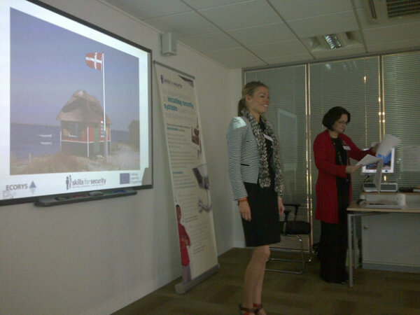 novasecurityltd's tweet image. @Susbrodersen #Danish language lessons for #SkillsForSecurity #Apprentices #LeonardoMobility project.