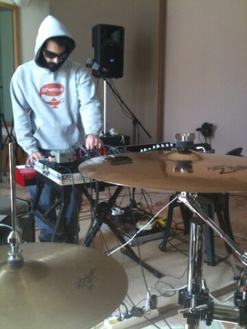 vadrum's tweet photo. Another day in the studio with crazee guyz! :-D http://t.co/HSo8LmziWP