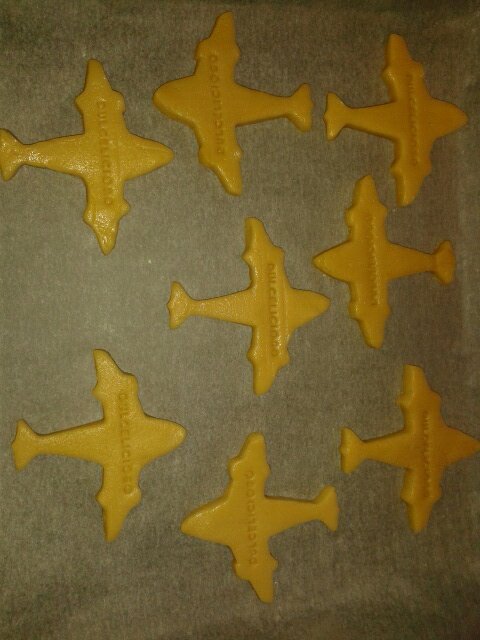 dulzoneria_'s tweet photo. Modo Boda ON galletas listas para hornear http://t.co/ywLLZZQH6n