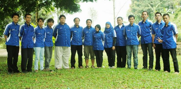 RelawanTIKGarut's tweet photo. relawan garut di dayeuh manggung garut :) http://t.co/eFySfhWjKQ