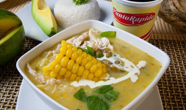 PuntoRapido's tweet photo. ¡Buenas Tardes! ¡Quien se antojo de un exquisito Ajiaco Santafereño!
#Tienenqueprovarelajiacosantafereño http://t.co/4QJgf6HoVD