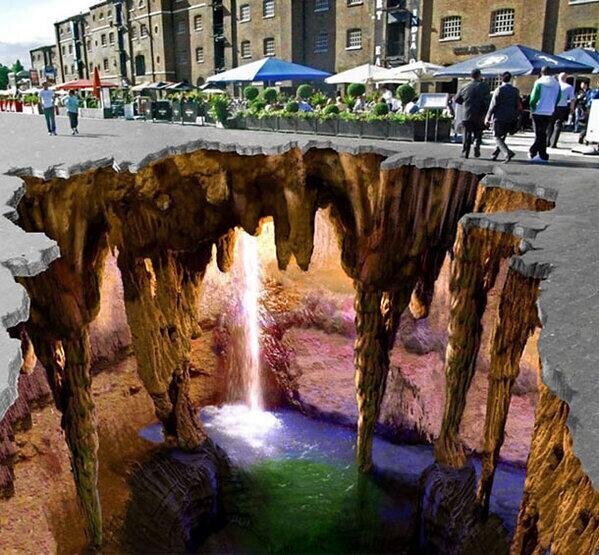 NaturPictures's tweet photo. Arte Callejero 3D, West Dock, England. http://t.co/1VuwdAK1kx