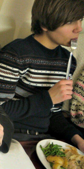 UnionJsPenguins's tweet image. Yumm