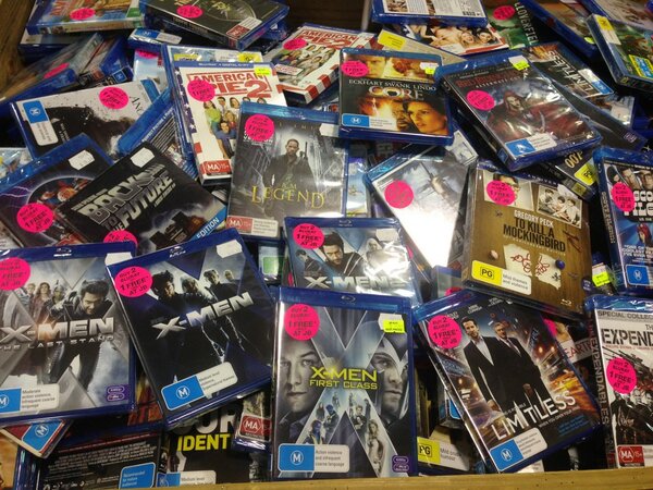 JBHighpoint's tweet photo. Massive #bargainz #Buy2 blurays get a third #FREE !! Heaps of titles @JBHiFi @JBHighpoint available!! http://t.co/TK12SwXLPi