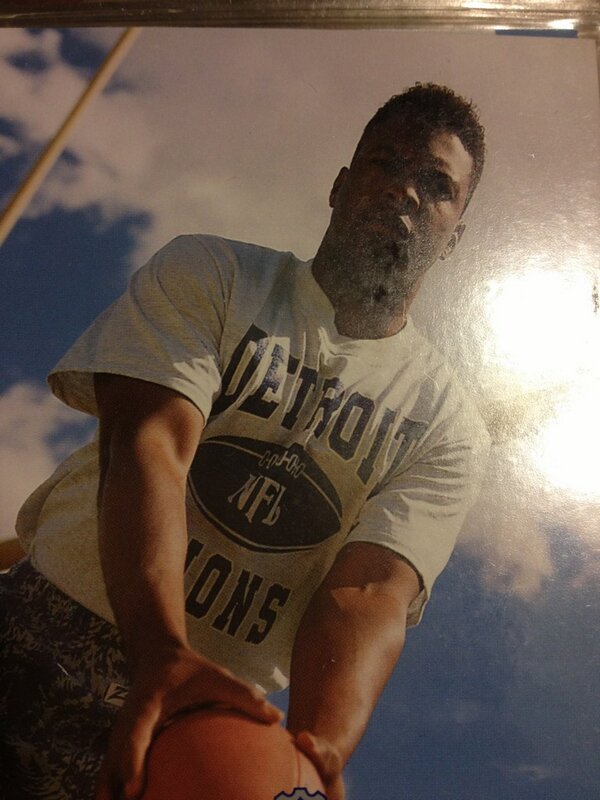 hollyrpeete's tweet photo. 2 think #hightopfades are back smh ;) “@danteky14: @RodneyPeete9 looking through my old football cards found this. http://t.co/x3tVHdwGn6”