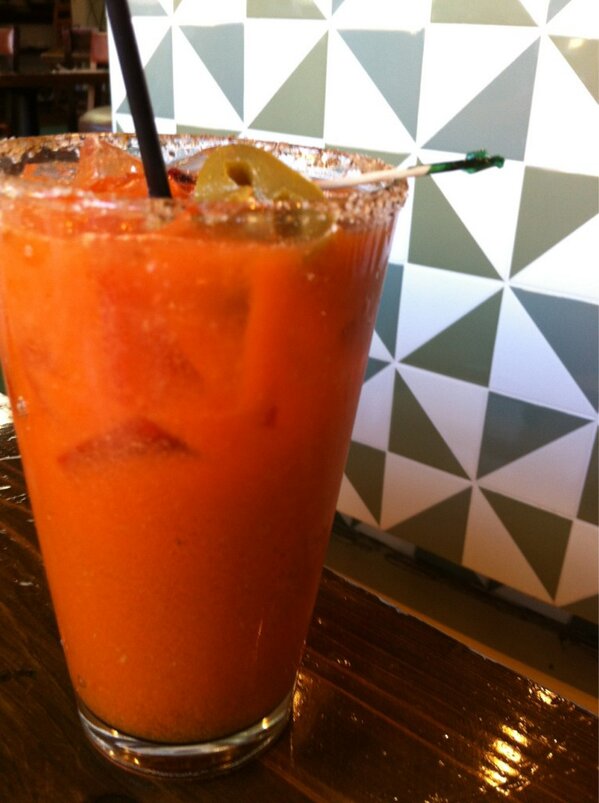 intheovenbaking's tweet photo. Vegan carrot Caesar @nubatown . Yum yes please. http://t.co/otu8cqk2rj